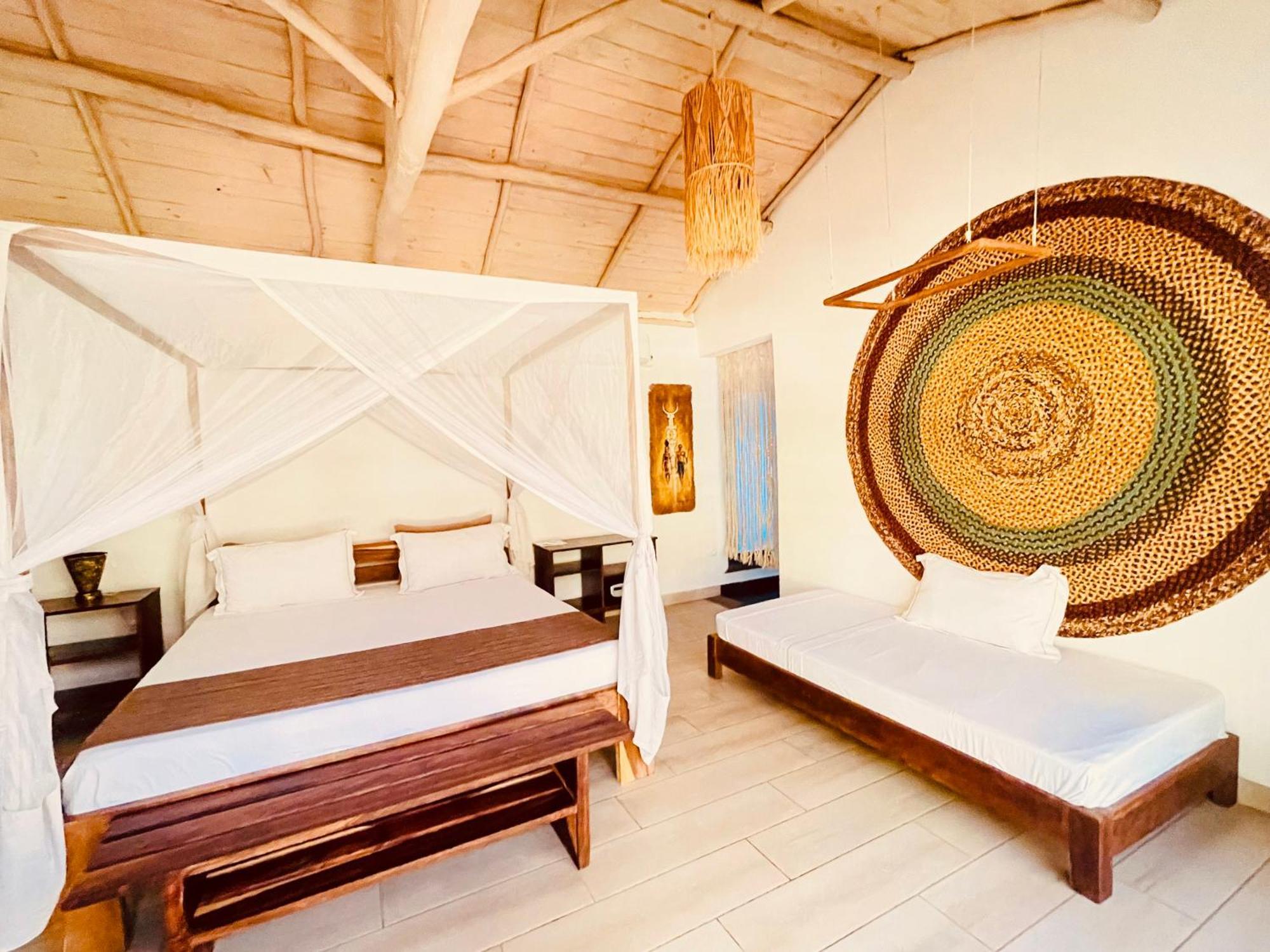 Vovo Telo Lodge Toliara Dış mekan fotoğraf