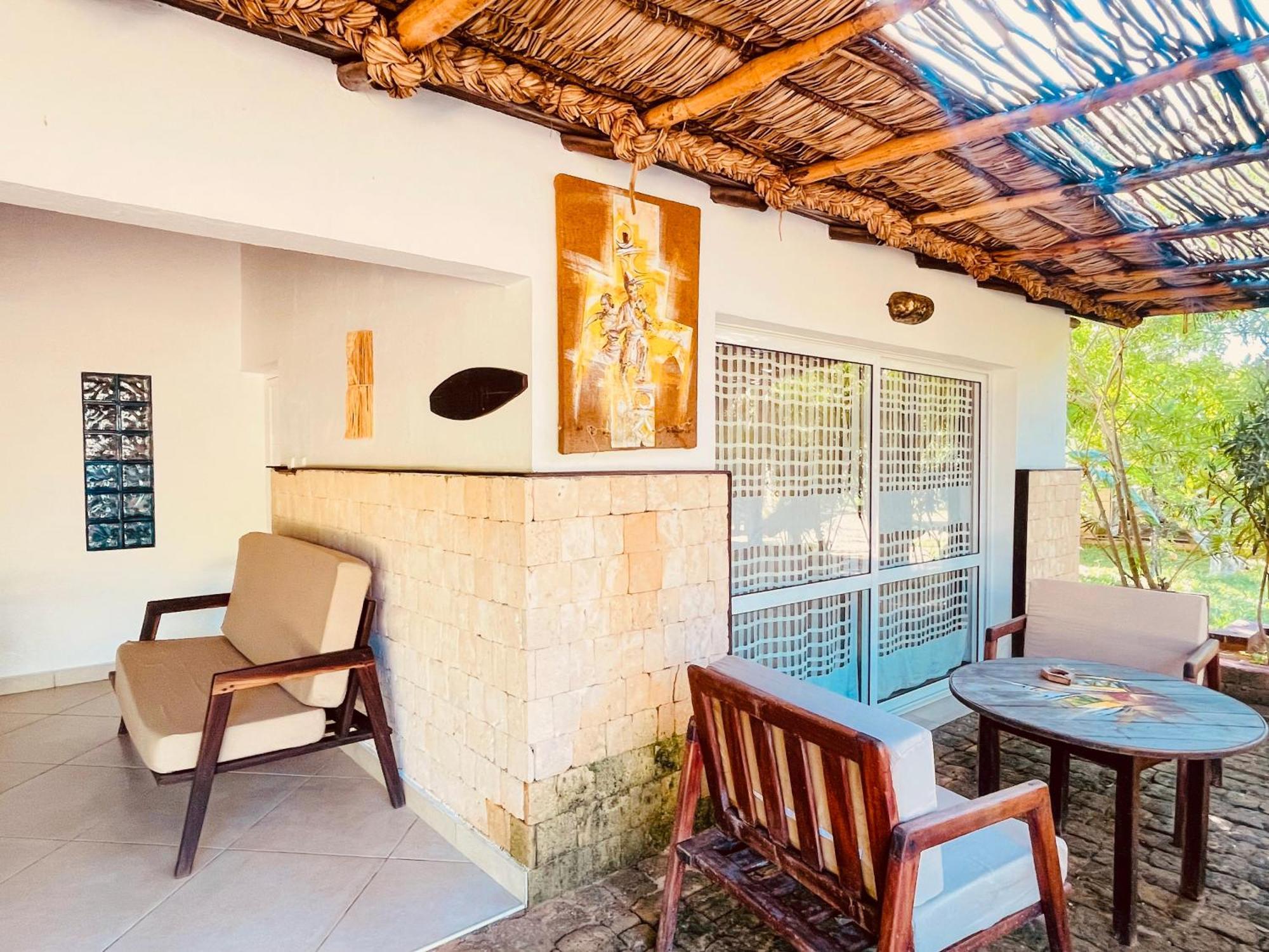 Vovo Telo Lodge Toliara Dış mekan fotoğraf