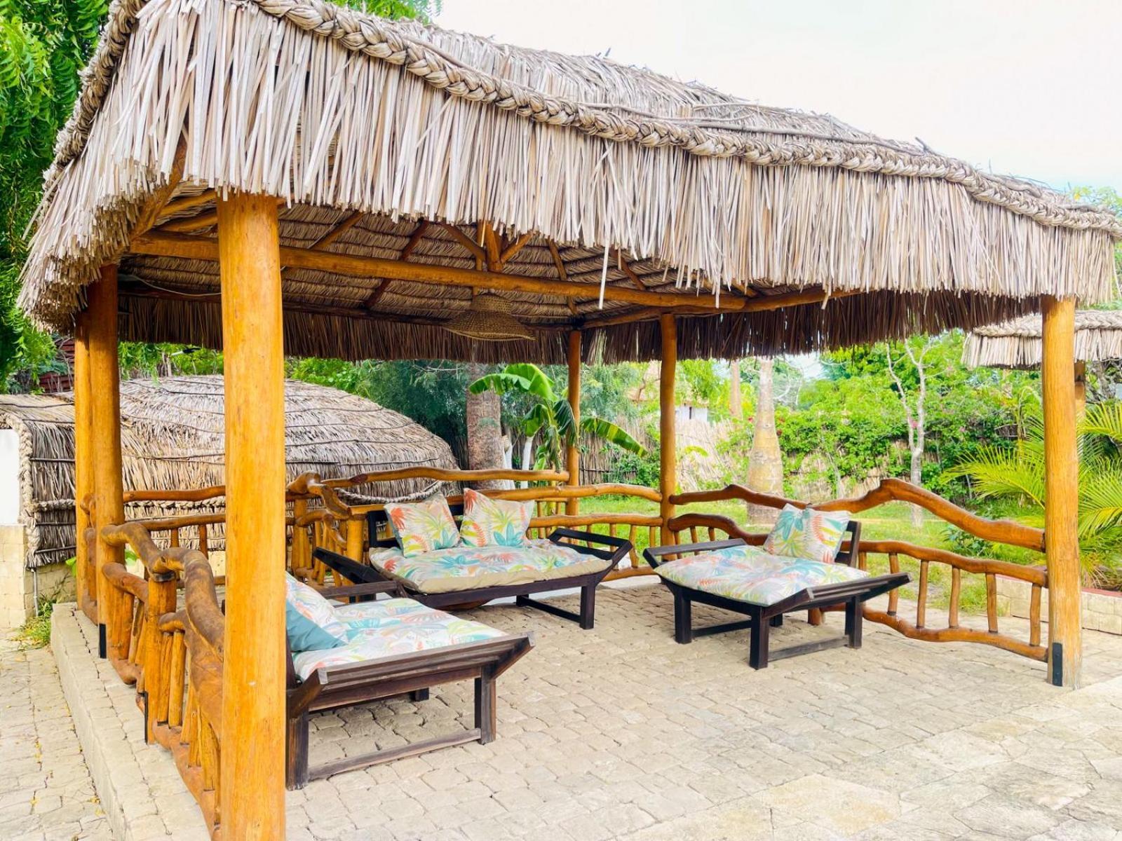 Vovo Telo Lodge Toliara Dış mekan fotoğraf