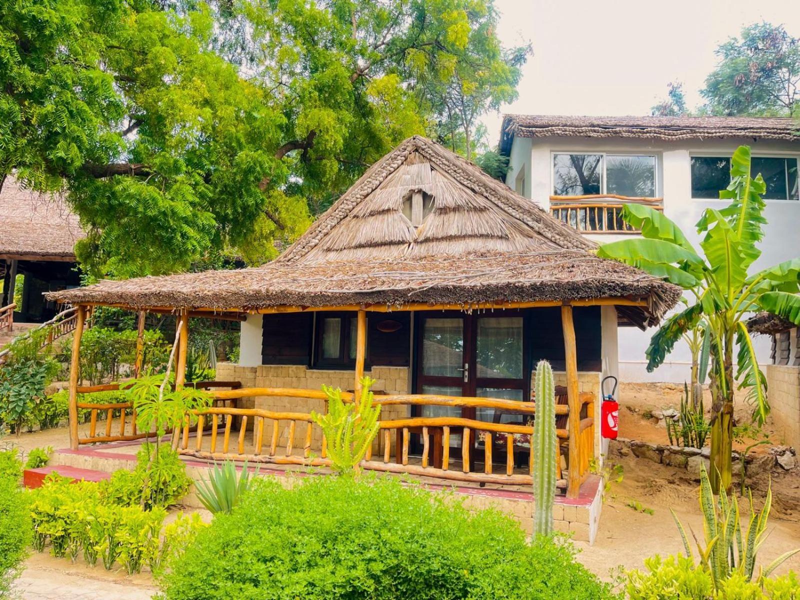 Vovo Telo Lodge Toliara Dış mekan fotoğraf